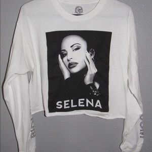 Selena crop top